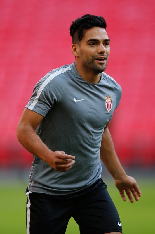Galatasaray süper yıldızına kavuşuyor! İşte Falcao’nun geliş saati