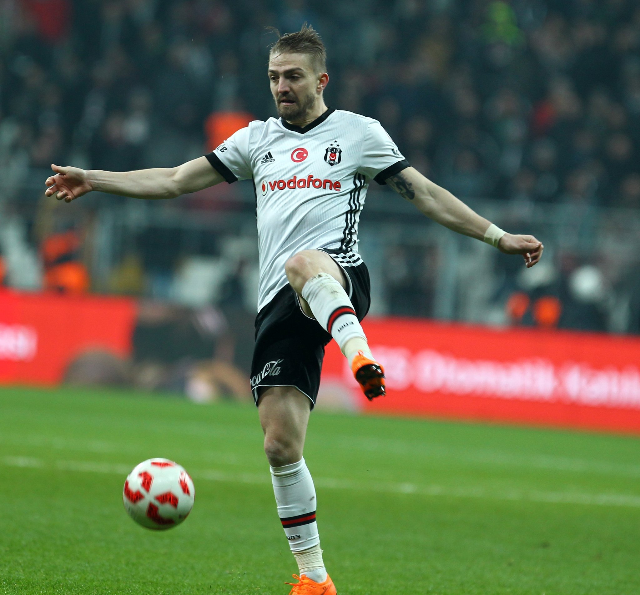 Caner Erkin’e büyük şok!