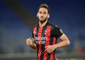 Milan teklifini artırdı! Hakan Çalhanoğlu...