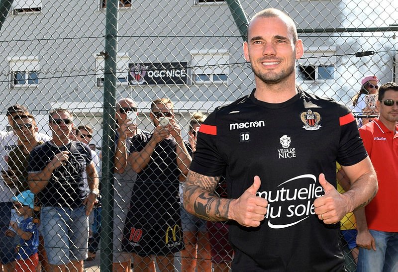 Sneijder dibe vurdu!