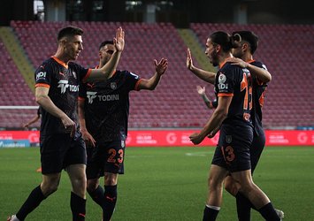 Gol düellosunda kazanan Başakşehir!