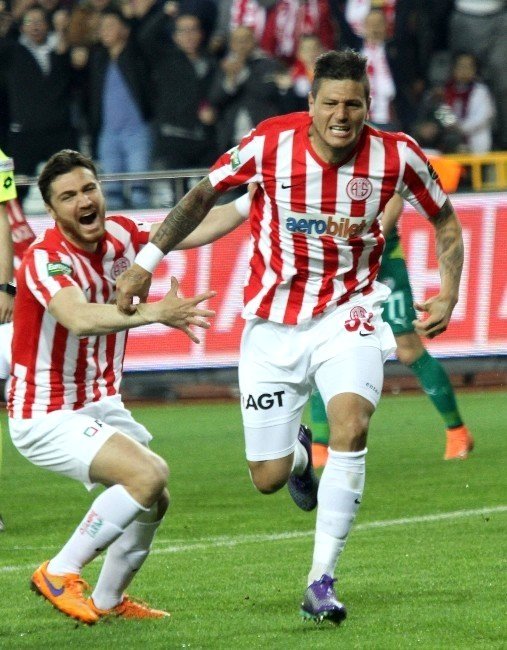 Tartışma alevlendi: F... off küfür mü?