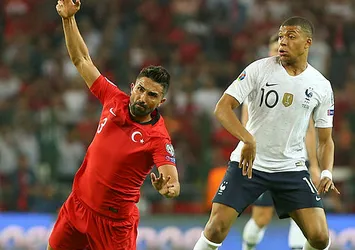 Mbappe’yi futboldan soğutan adam!