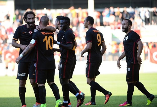 Galatasaray’da gidecekler belli oldu