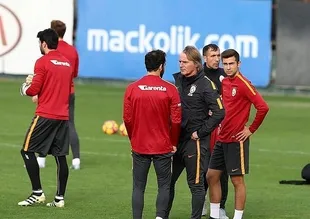Galatasaray'da yeni kriz! Riekerink...