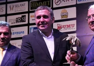 Hagi'den G.Saray mesajı: Seve seve...