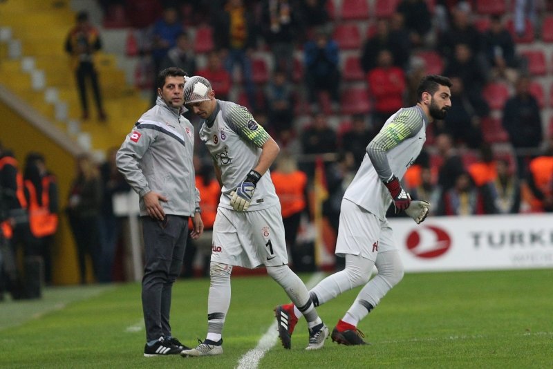 Muslera’dan büyük fedakarlık!