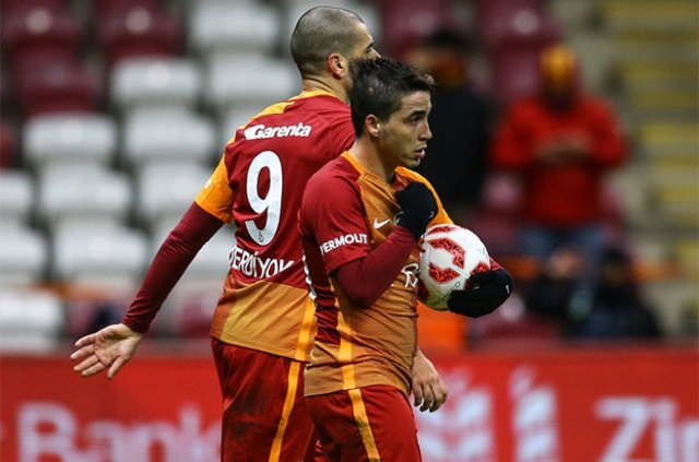Sneijder ve Selçuk İnan ile ilgili flaş karar!