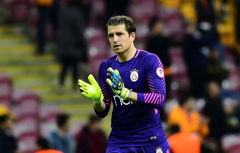 Galatasaray’da Muslera’nın yerine kale onun!