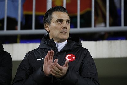 Montella’dan maç sonu zemin eleştirisi!