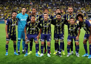 Fenerbahçe'ye şok! 1 ay sahalardan uzak kalacak