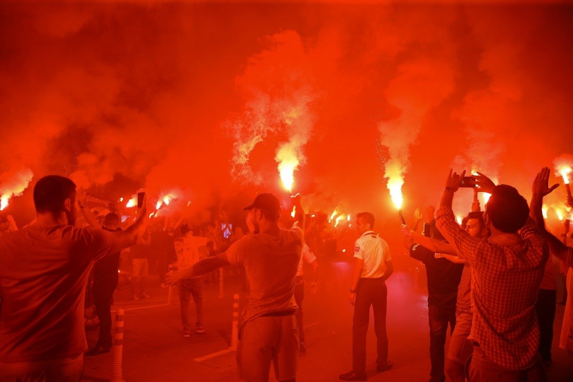 Galatasaray’a Antalya’da coşkulu karşılama