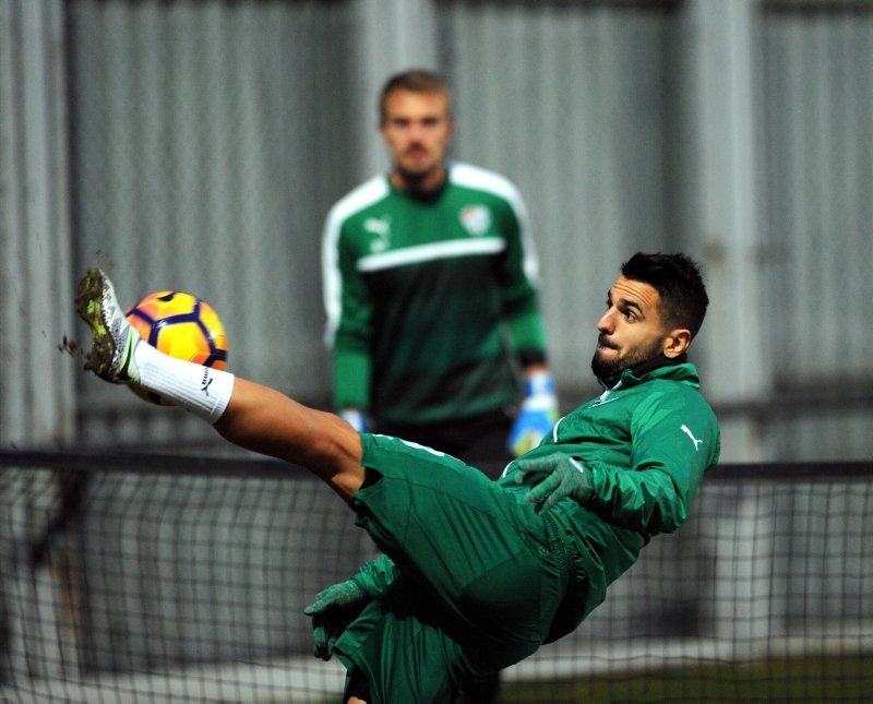 Aziz Behich’ten Fenerbahçe’ye mesaj!