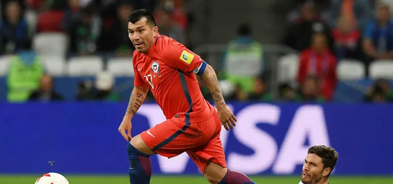 Gary Medel için rakip Valencia