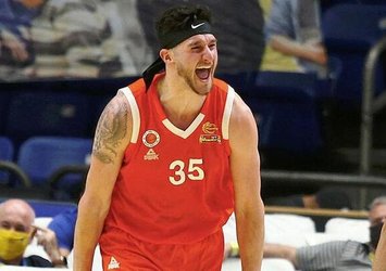 Galatasaray'ın yeni pivotu Zach Hankins!