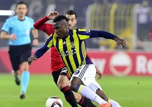 Emenike, 6 aylığına kiralandı