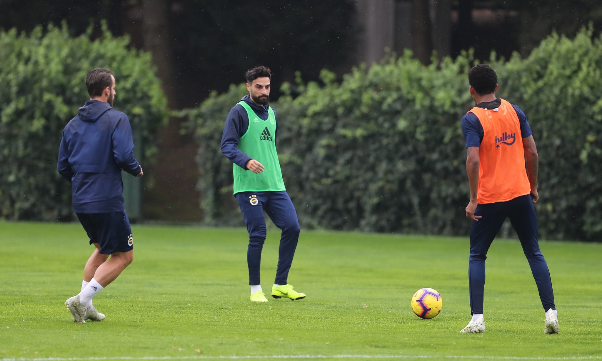 Fenerbahçe’de Mehmet Ekici sevinci