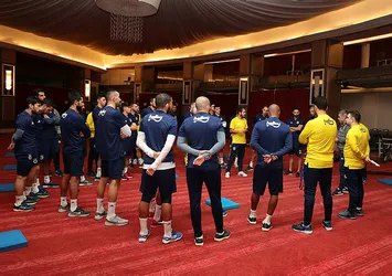 Fenerbahçe salonda çalıştı