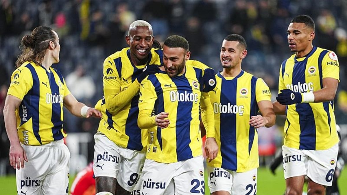Spor yazarları Fenerbahçe - Erzurumspor FK maçını değerlendirdi Spor yazarları Fenerbahçe - Erzurumspor FK maçını değerlendirdi