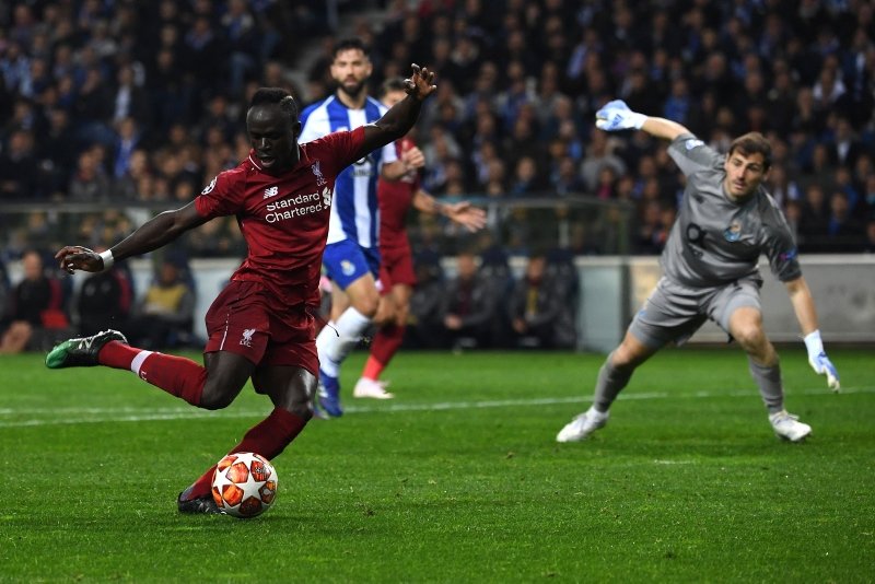 Liverpool zorlanmadan yarı finalde