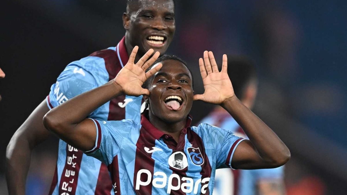 Barcelona'dan Trabzonspor'un yıldızı Oulai'ye transfer kancası!