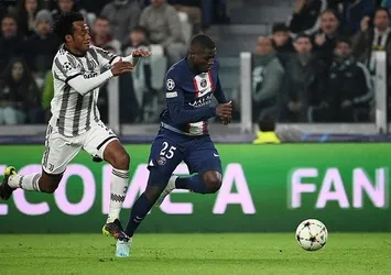 PSG İtalya'da kazanmayı bildi!