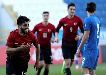 Galatasaray ve Beşiktaş'a transferde kötü haber