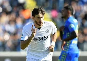 Napoli deplasmanda galip!