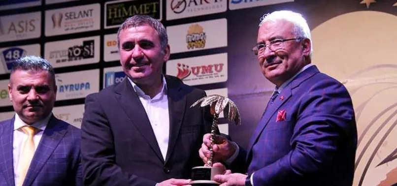 Hagi'den G.Saray mesajı: Seve seve...