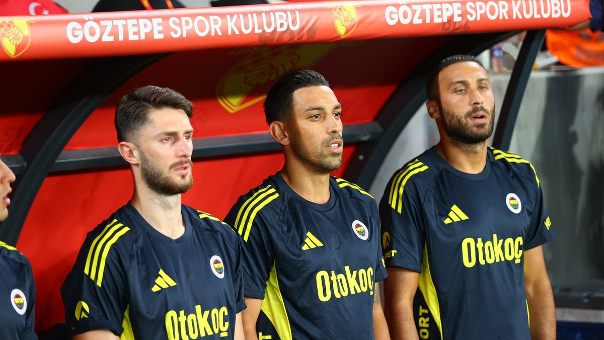 Transferde ters köşe! Fenerbahçeli yıldız Beşiktaş'a doğru Transferde ters köşe! Fenerbahçeli yıldız Beşiktaş'a doğru