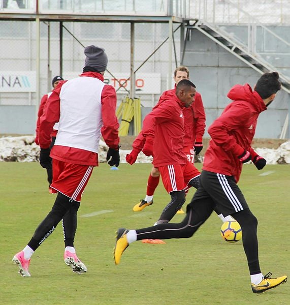 Robinho ilk antrenmanına çıktı