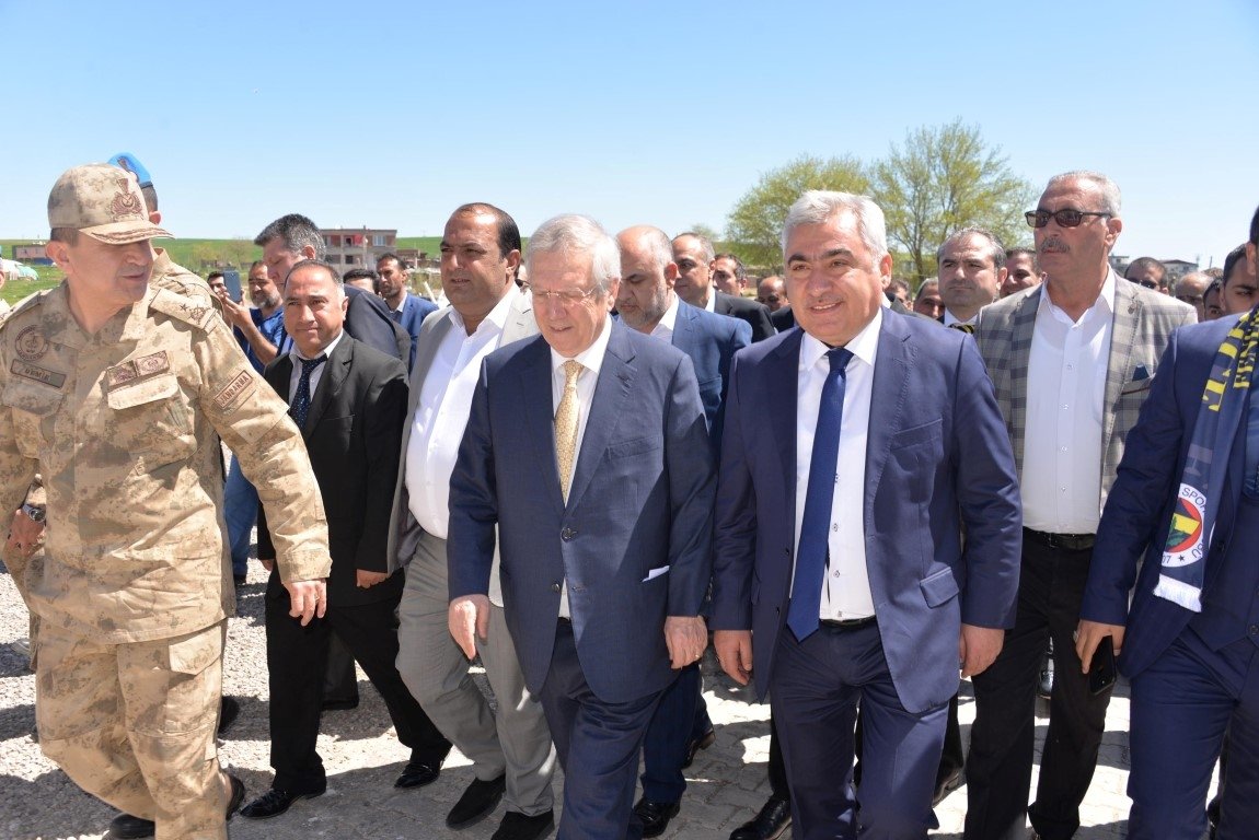 Diyarbakır’da Aziz Yıldırım rüzgarı!