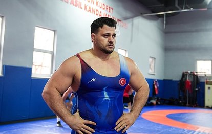 Rıza Kayaalp, Ermeni rakibini 78’inci saniyede tuş etti!