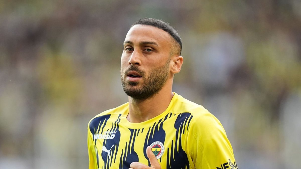 TRANSFER HABERİ: Fenerbahçe'de sürpriz ayrılık! TRANSFER HABERİ: Fenerbahçe'de sürpriz ayrılık!