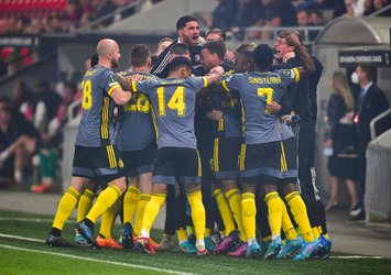 Feyenoord yarı final biletini kaptı!