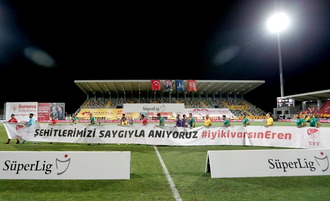 Göztepe - Fenerbahçe maçından kareler