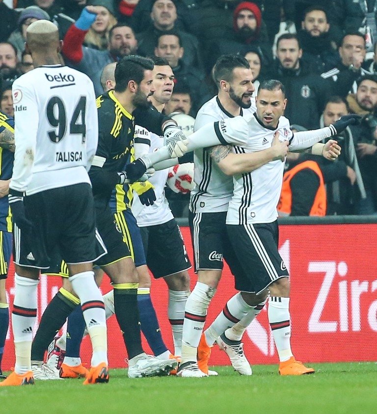 Alper ve Volkan kadro dışı!