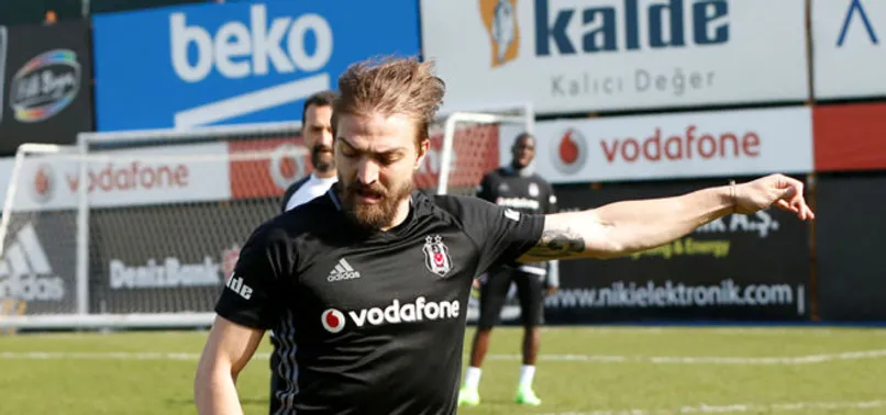 Beşiktaş'ta Caner Erkin sürprizi