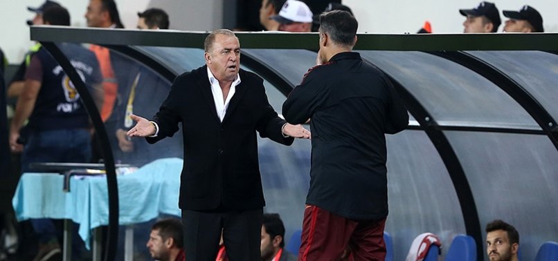 Galatasaray'da kriz! Terim saha kenarında çılgına döndü