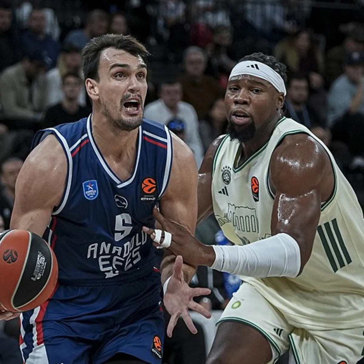 Anadolu Efes, Panathinaikos'u farklı geçti