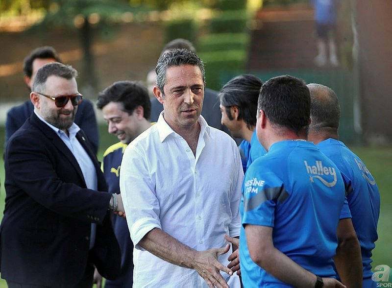 Fenerbahçe’nin genç yıldızı Arda Güler için transferde son dakika gelişmeleri! Fenerbahçe’nin genç yıldızı Arda Güler için transferde son dakika gelişmeleri!