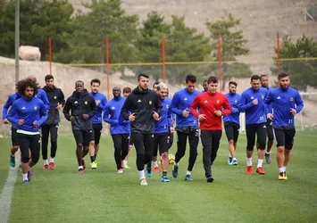 Azubuike: “Süper Lig’de kalacağız”