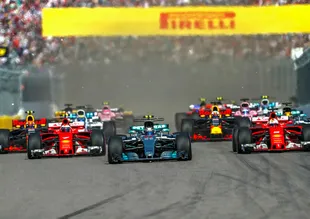 Soçi'de kazanan Valtteri Bottas