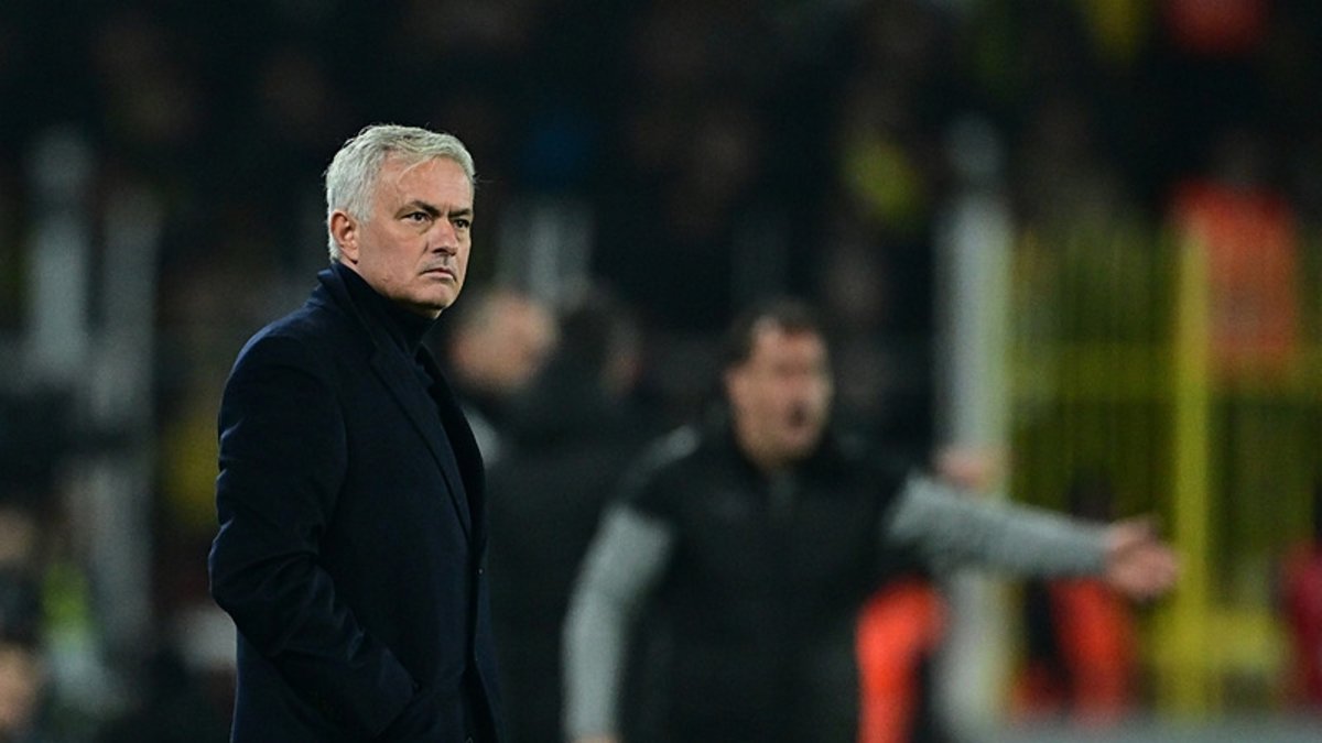 FENERBAHÇE HABERİ: Mourinho'dan esprili paylaşım! FENERBAHÇE HABERİ: Mourinho'dan esprili paylaşım!