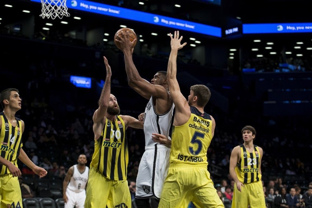 Fenerbahçe’den tarihi zafer