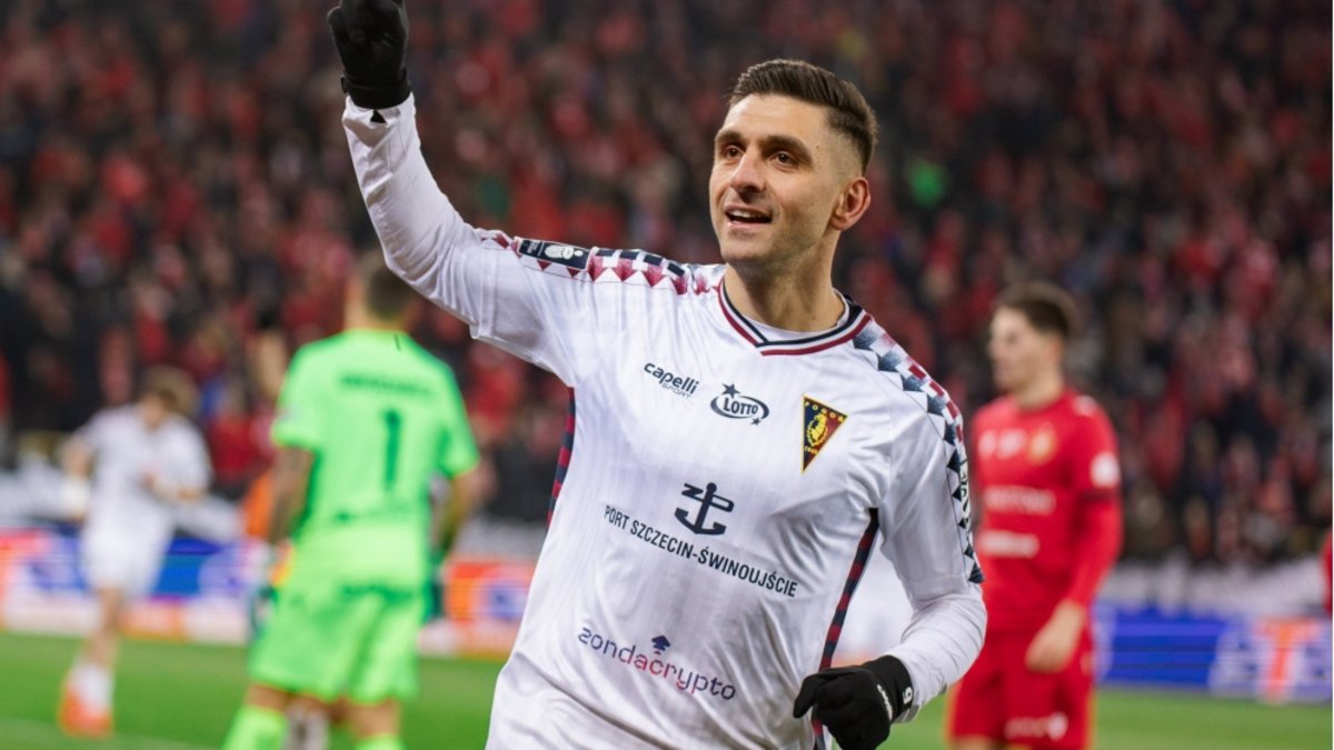 TRANSFER HABERİ: Beşiktaş'tan santrfor hamlesi! Polonya Ligi gol kralı... TRANSFER HABERİ: Beşiktaş'tan santrfor hamlesi! Polonya Ligi gol kralı...