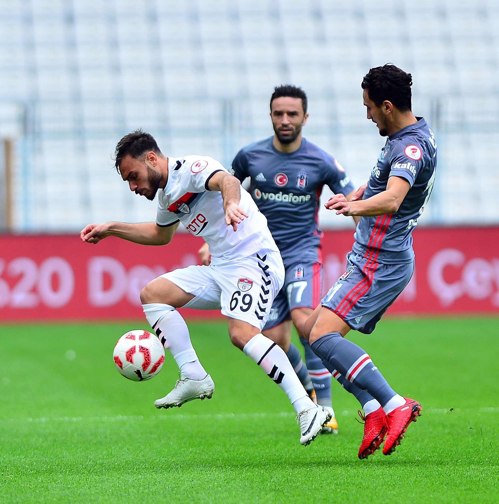 Manisaspor’a 4 gol atan Negredo’nun kimi işaret ettiği ortaya çıktı