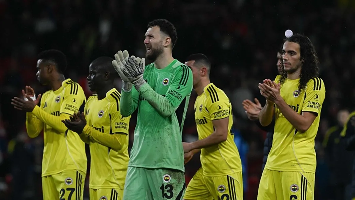 Fenerbahçe, Süper Lig'de Antalyaspor deplasmanında!