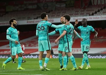 Liverpool Arsenal'i farklı geçti!