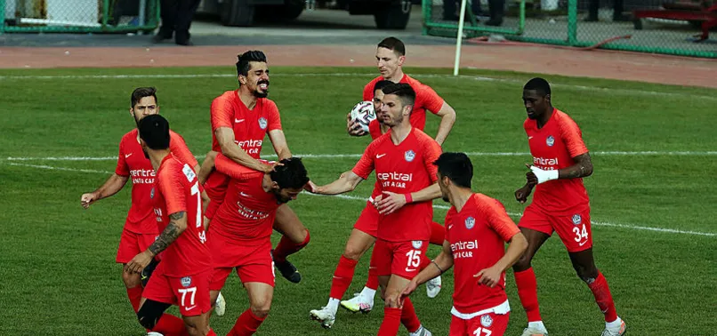 Tuzlaspor 3-2 Adanaspor (MAÇ SONUCU-ÖZET)